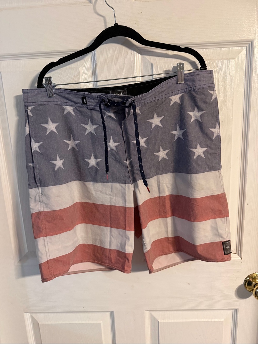 Vans Men’s Flag-Print Swim Shorts - Blue/White/Red